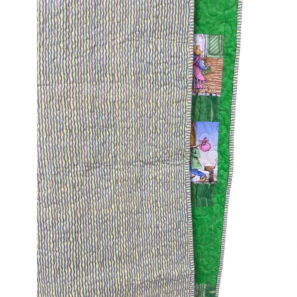 Noahs Ark Animal Quilt 40x42 Whimsical Nursery Lap Throw‎ Green Patch